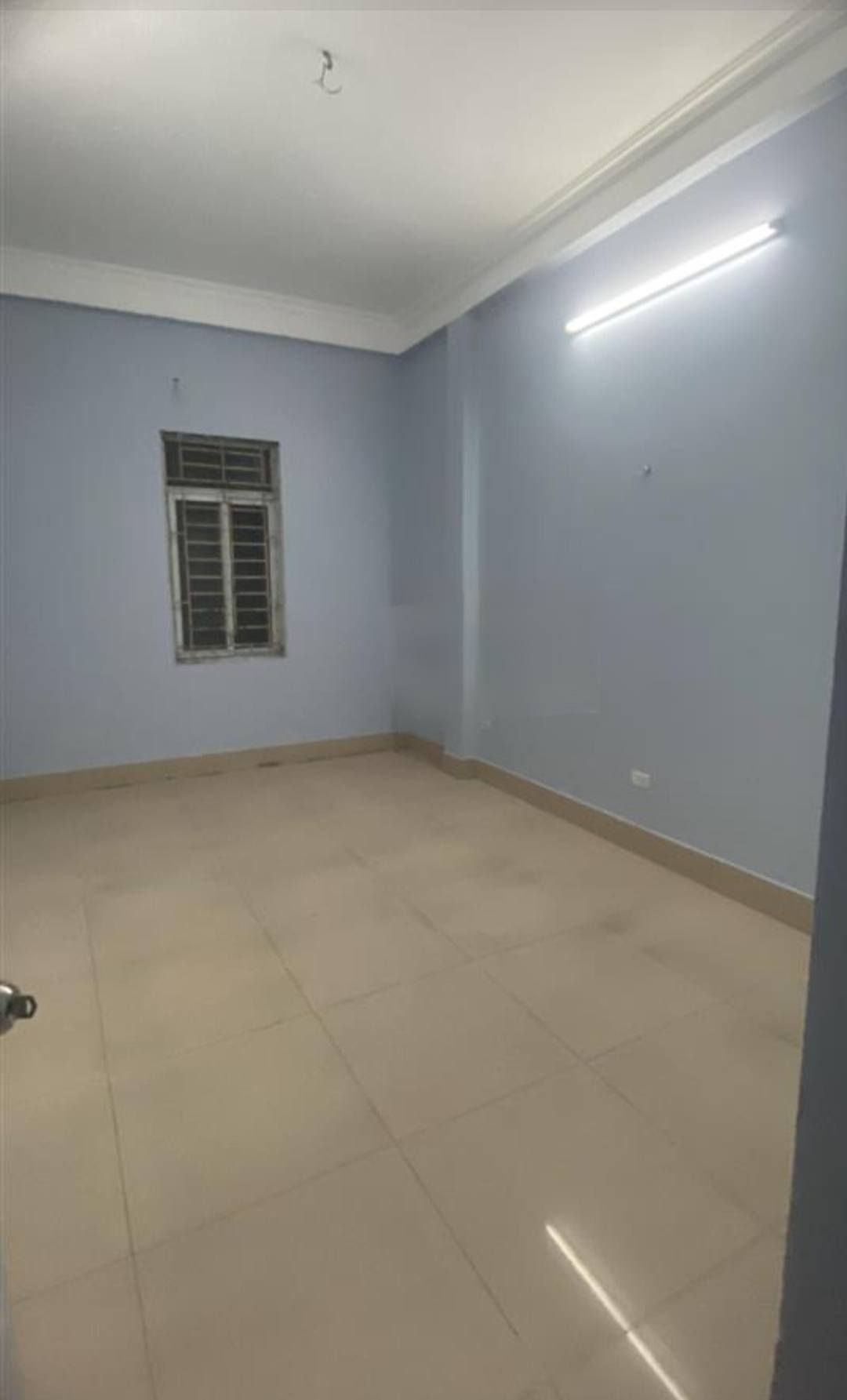 Cho thuê nhà Phố 8 3 gần ô tô, 48m2 x 4 tầng, 6 ngủ, 17 triệu VP, lớp học, KD on... - Ảnh 4